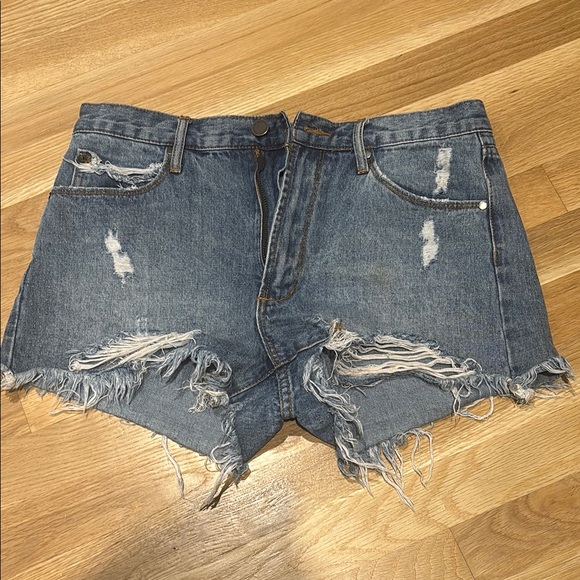 Articles Of Society Pants - Articles of Society, Women’s Jean Shorts, Distressed, Great Condition! Size 28